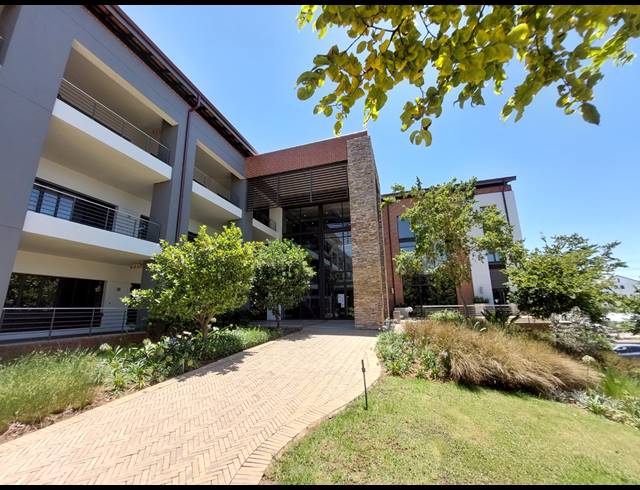 389M² OFFICE TO LET IN GREENSTONE HILL